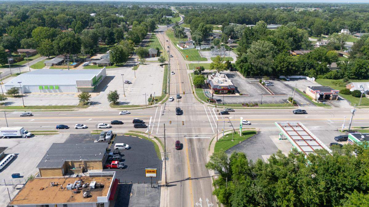 While he was fleeing the St. Clair County Drug Tactical Unit, Manuel Bijarro Jr.’s car collided with Stephen Misselhorn’s car in the intersection of North 17th Street and North Belt West in Swansea.