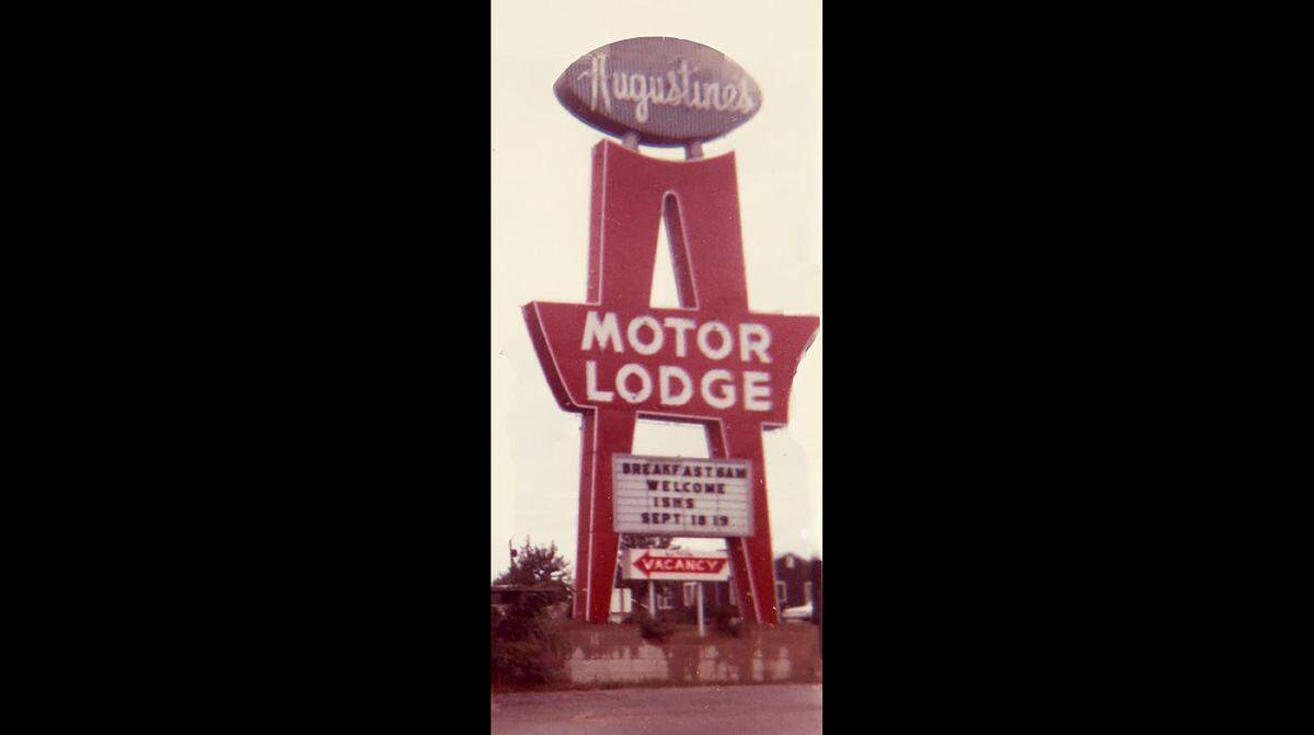 Augustine’s Motor Lodge sign in Belleville.