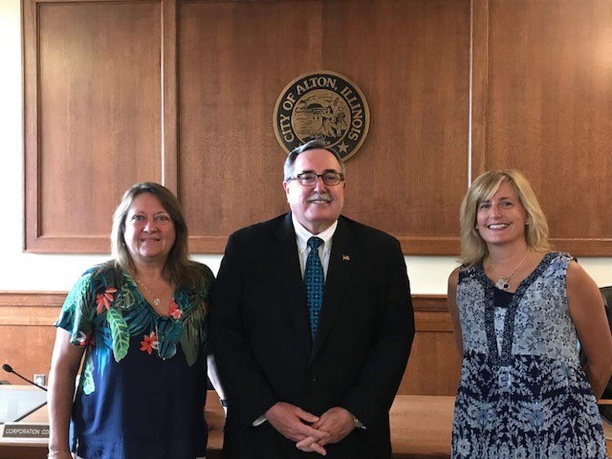 The new board officers of the Great Rivers and Routes Tourism Bureau are John Hopkins, Erin Ventimiglia and Patty Rotermund.
