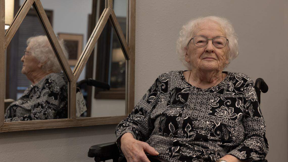 At 95, Pearl Spies is still the force behind Belleville hospital book bazaar
