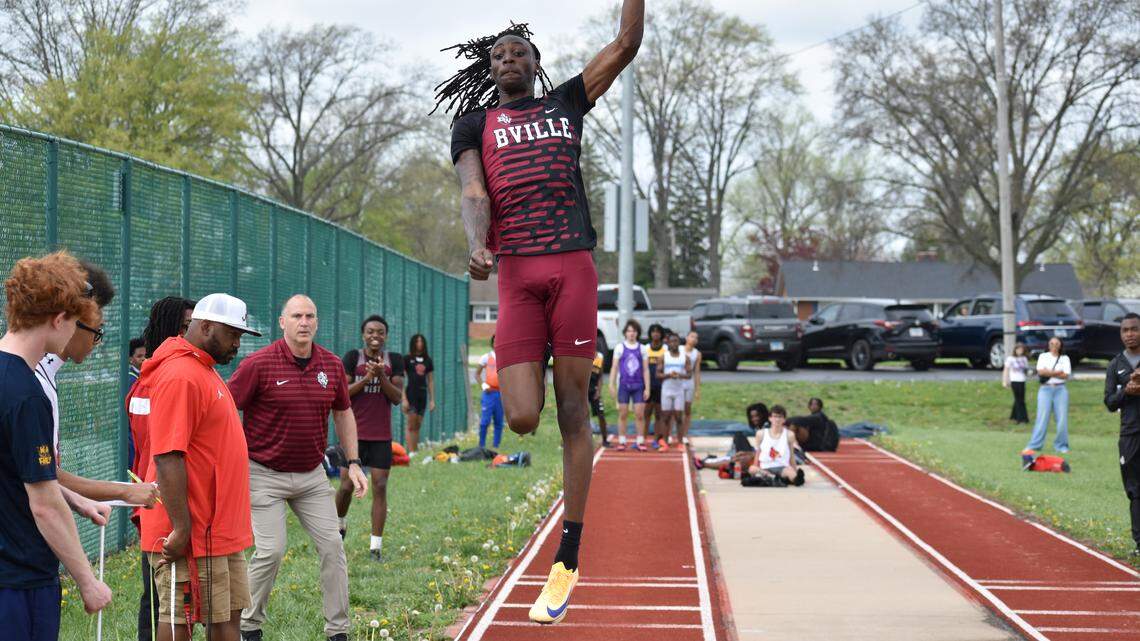 Belleville West’s TJ Cason makes record jump fueled by memory of his mother