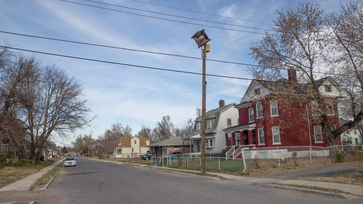 St. Clair County signed a contract in late 2022 to replace outdoor warning sirens that are not functioning, like this one in East St. Louis.