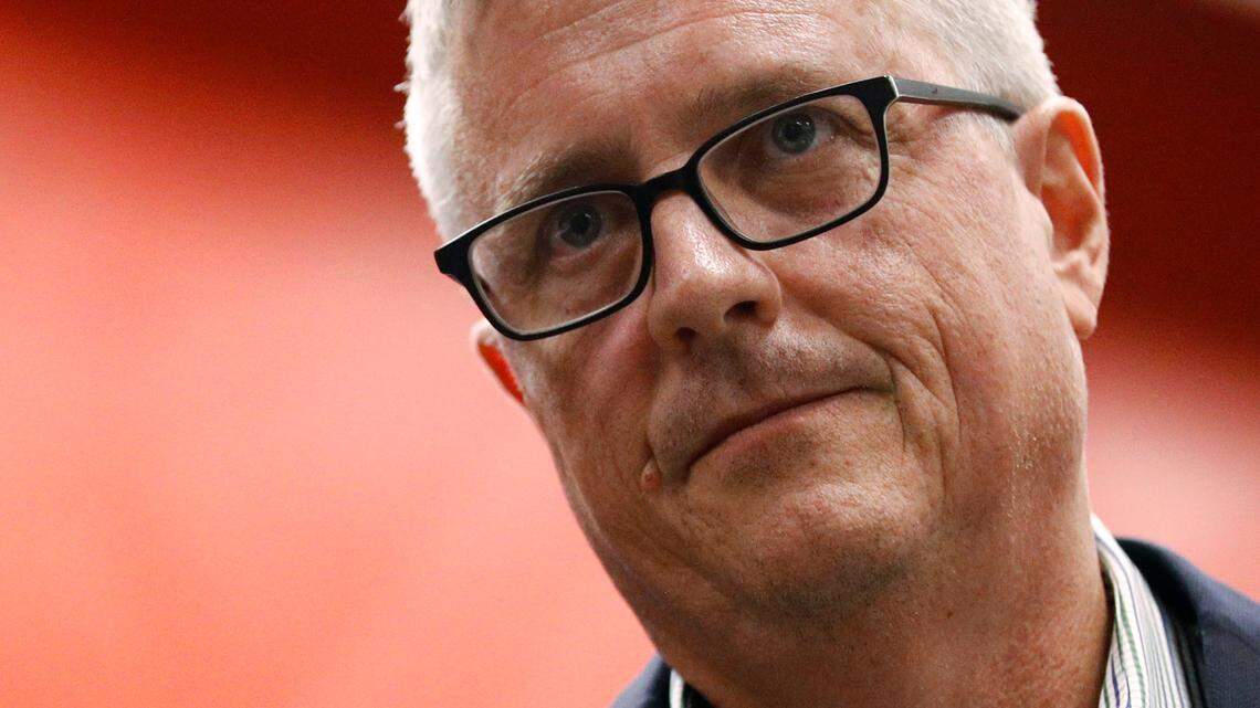 Ex-Houston Astros GM Jeff Lunhow must say he cheated before he gets a second chance