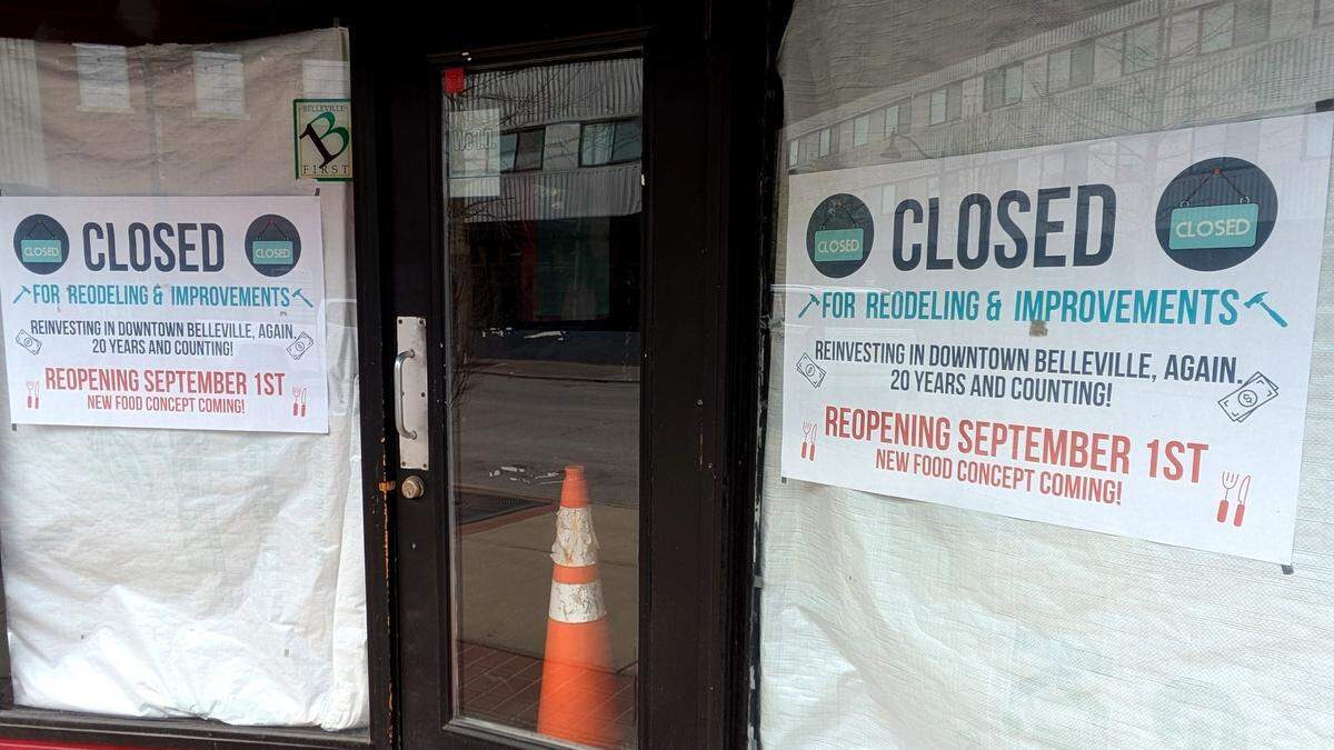 Closed signage at Big Daddy’s 618 in downtown Belleville