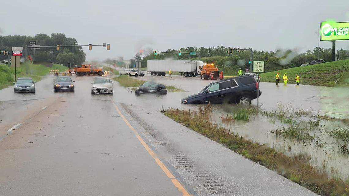 Illinois 15 at Belleville West Parkway is closed in both direction due to flooding.