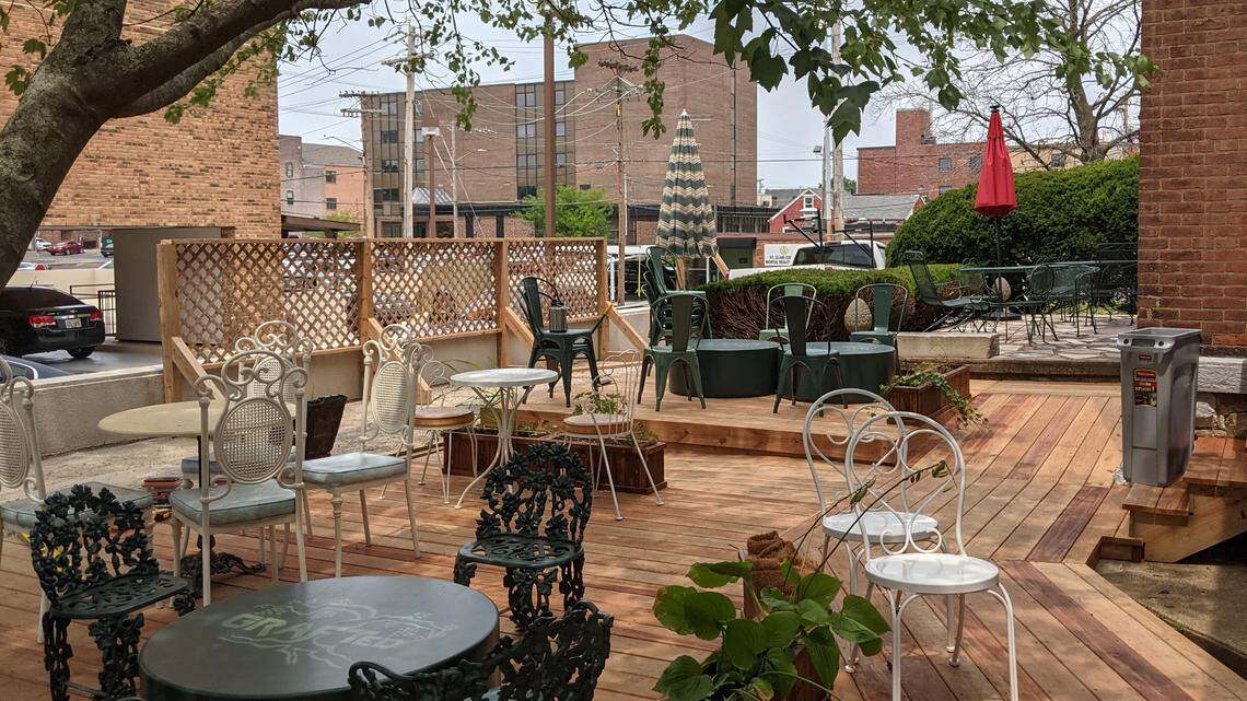 It’s drinks on the patio weather. Here are 5 dining spots in Belleville to check out