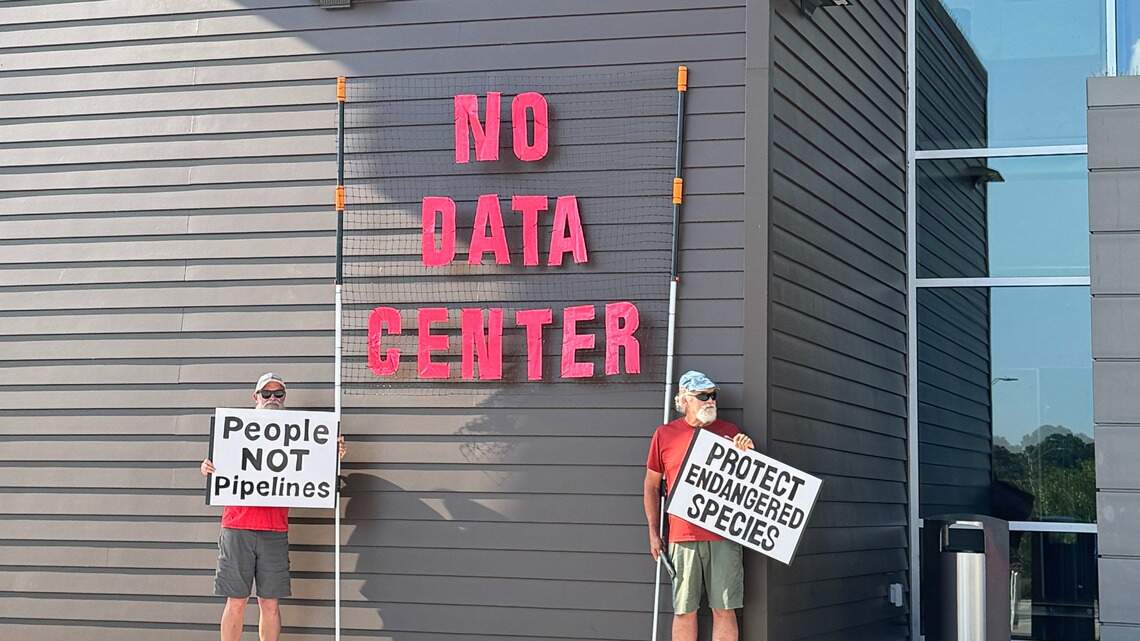 Opposition to proposed Chatham County pipeline grows as hundreds pack meeting