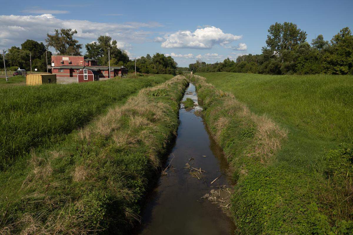 Harding Ditch, a major stormwater drainage canal, winds through Cahokia Heights along Camp Jackson Road.