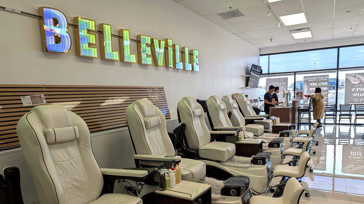 View of the pedicure stations at Mi Nail Belleville