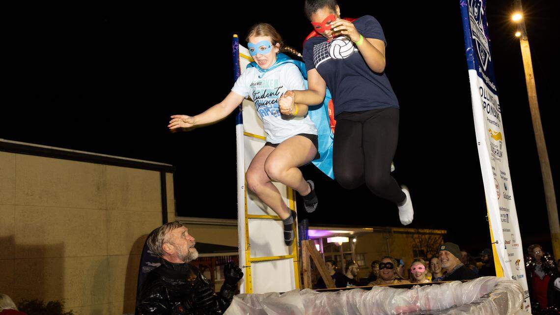 Metro-east Polar Plunge shocks jumpers for a good reason