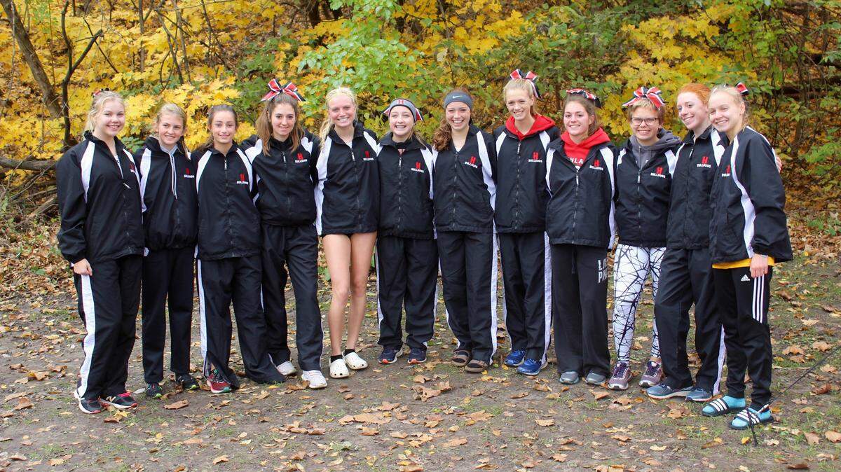 The Highland High School girls cross country team qualified for the IHSA Class 2A state meet for the first time since 2015. Though they placed 21st, five Bulldogs’ runners achieved personal bests against the state field.