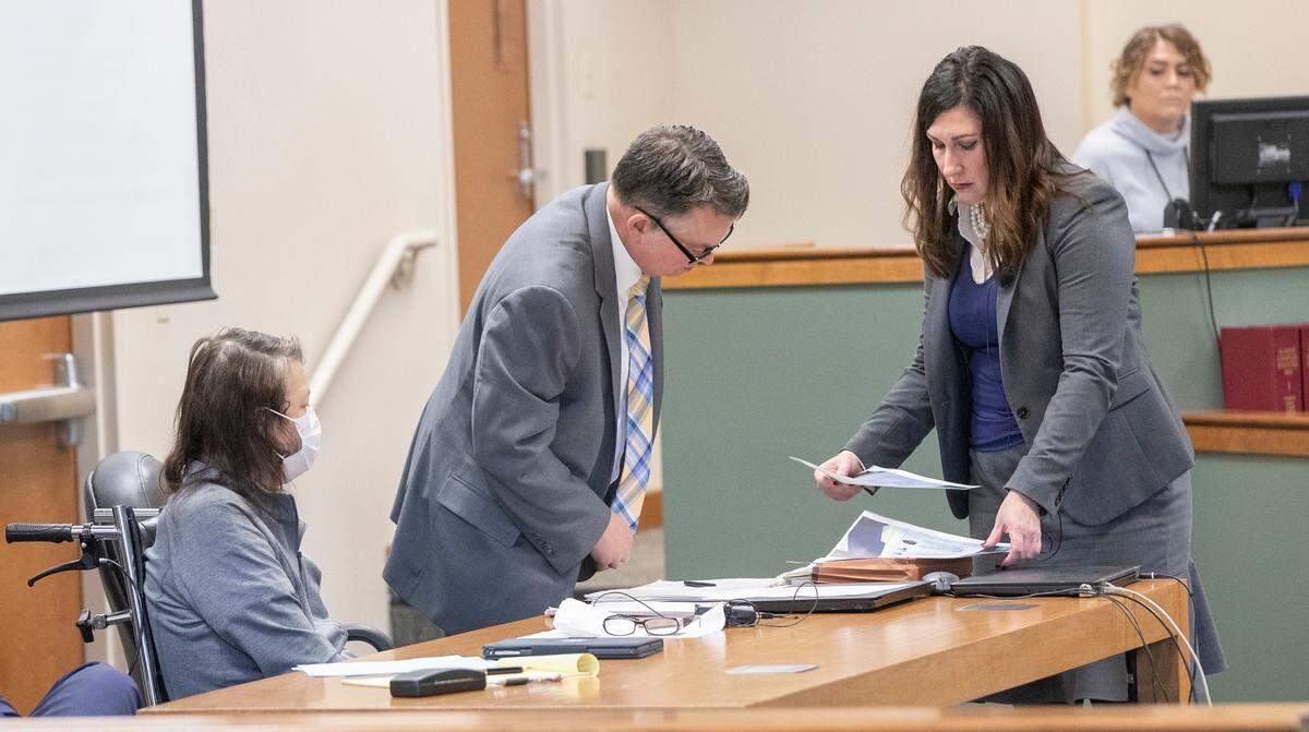 Amber Hampshire looks on as Alton defense attorney Steve Williams reviews evidence being admitted by Madison County Assistant State’s Attorney Kathleen Nolan at Hampshire’s sentencing hearing on Tuesday.
