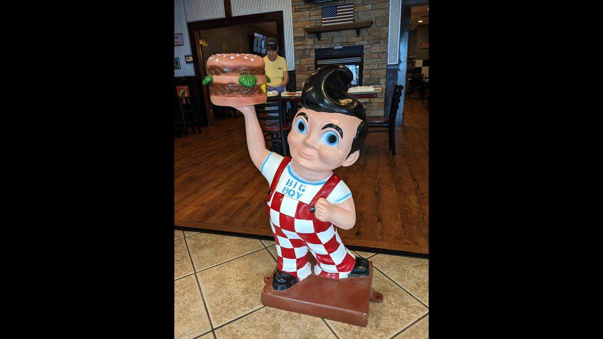 A vintage Big Boy statue greets customers as they enter Steel Town Burgers in Granite City.