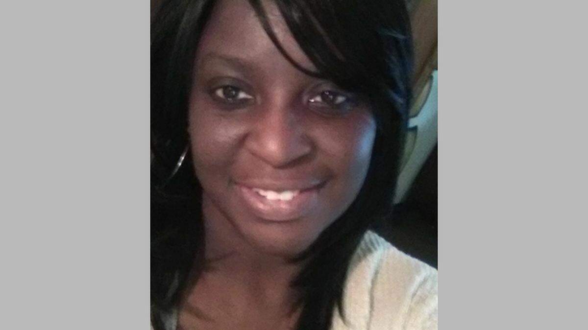 Yasanne Garrett, candidate for Lebanon 9 School Board