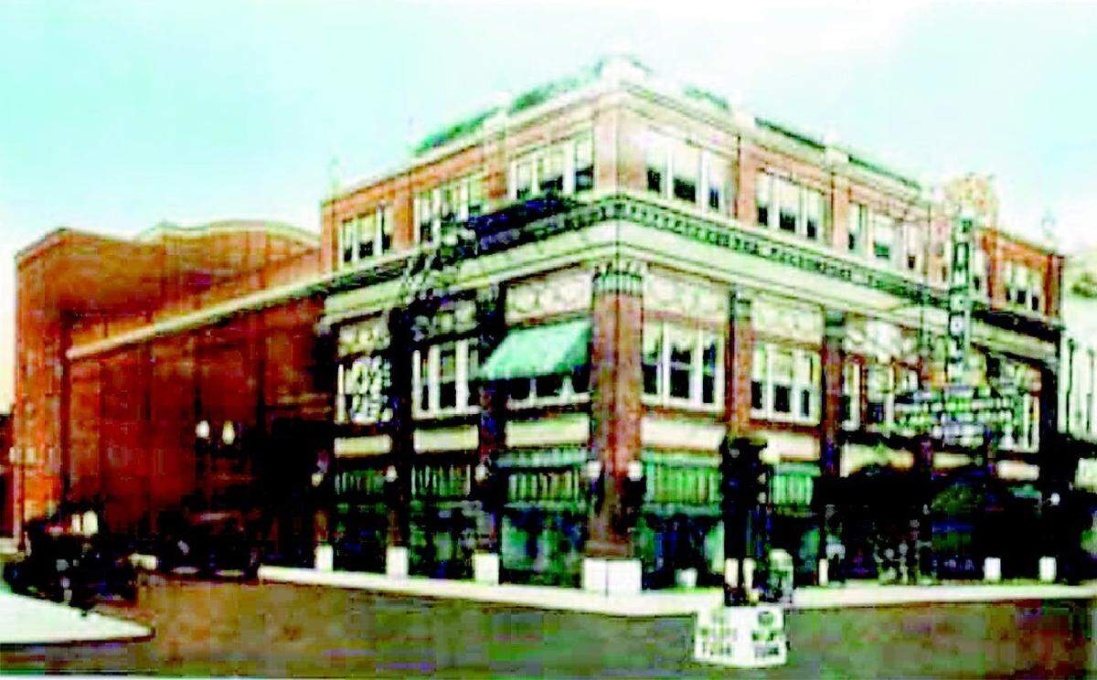 The historic Lincoln Theatre in the 1930s.