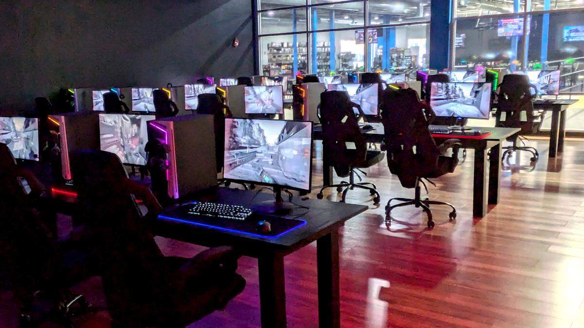 Another view of the IGC LAN Center