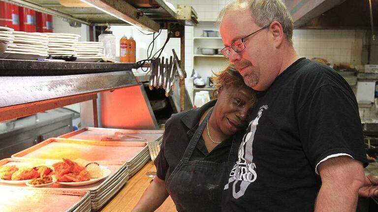From the BND archives: Fischer’s closes its doors, ‘Belleville history is going away’