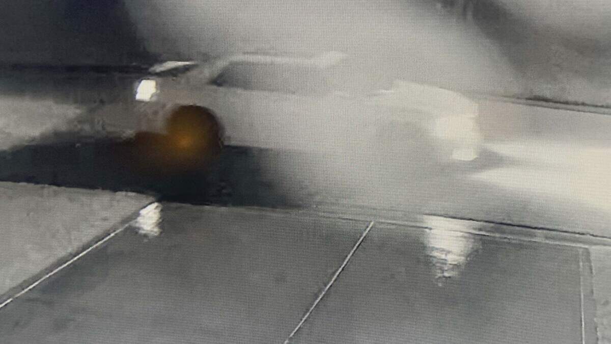 St. Clair County Sheriff’s Department is looking for a white Chrysler 300 and its occupants, which they believe may be involved in vandalism to more than 40 cars in east Belleville.