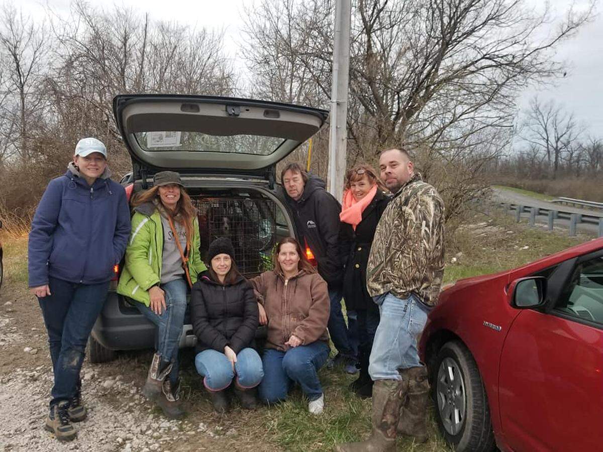 Beth Owens and other search team members finally catch Summer on April 7 after weeks of searching.