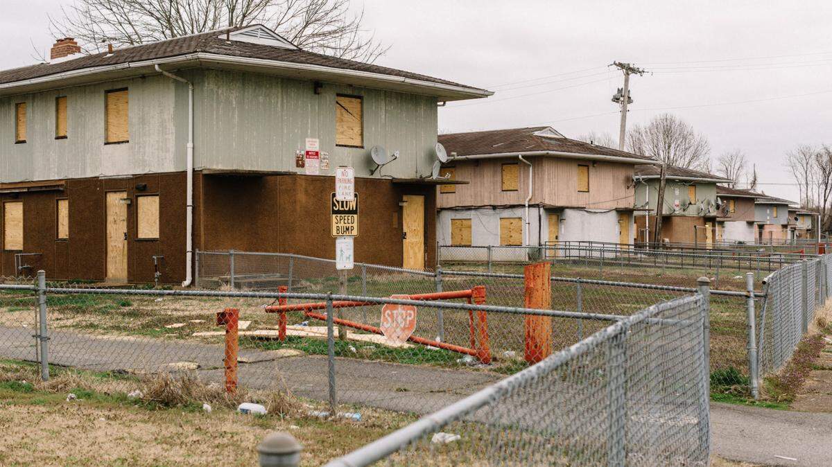 The McBride housing development in Cairo, Illinois’ southernmost city, was shuttered after HUD determined it was uninhabitable last year.
