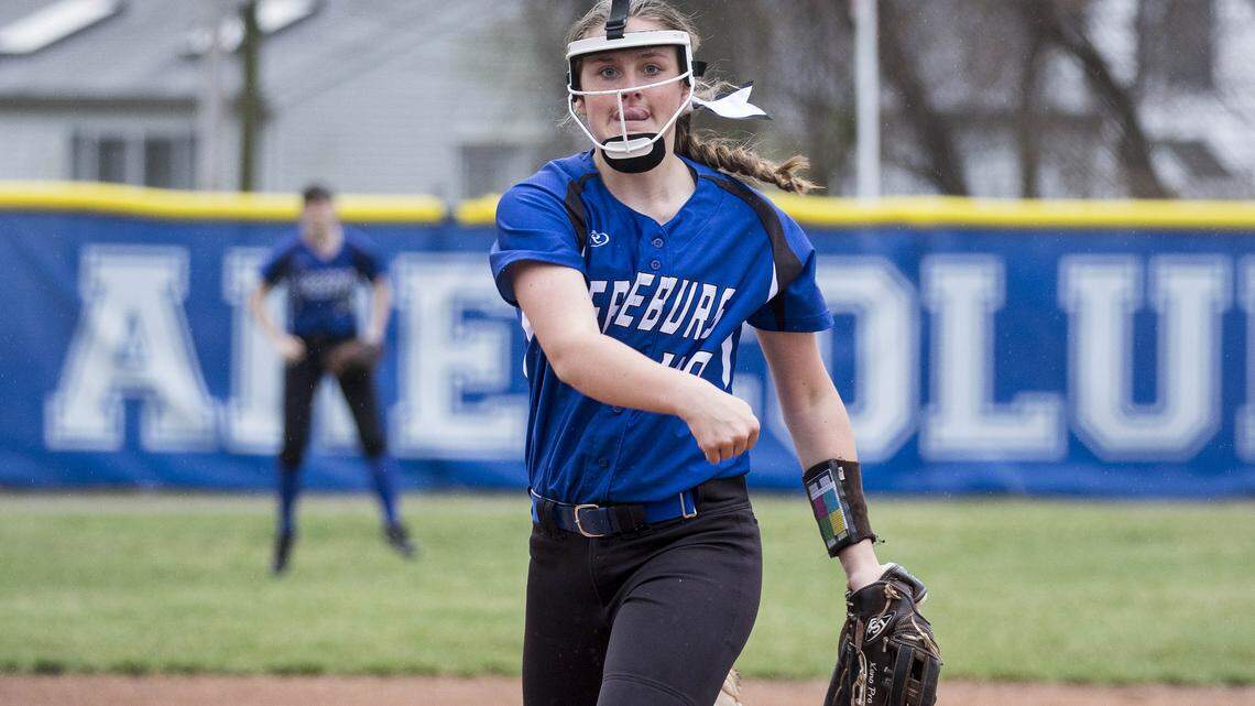 Waterloo baseball moves on while Highland boys, Freeburg girls get eliminated