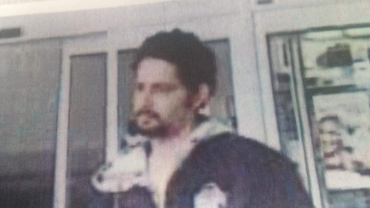 Waterloo police are looking for a man in connection with an attempted bank robbery at First National Bank of Waterloo.