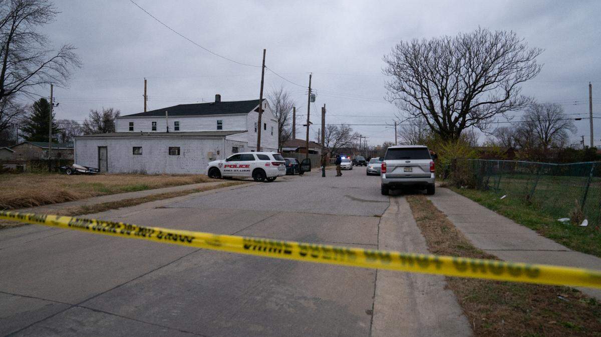 Police officers responded to the corner of 15th and Market streets in East St. Louis on Dec. 5, 2023, to investigate a homicide.
