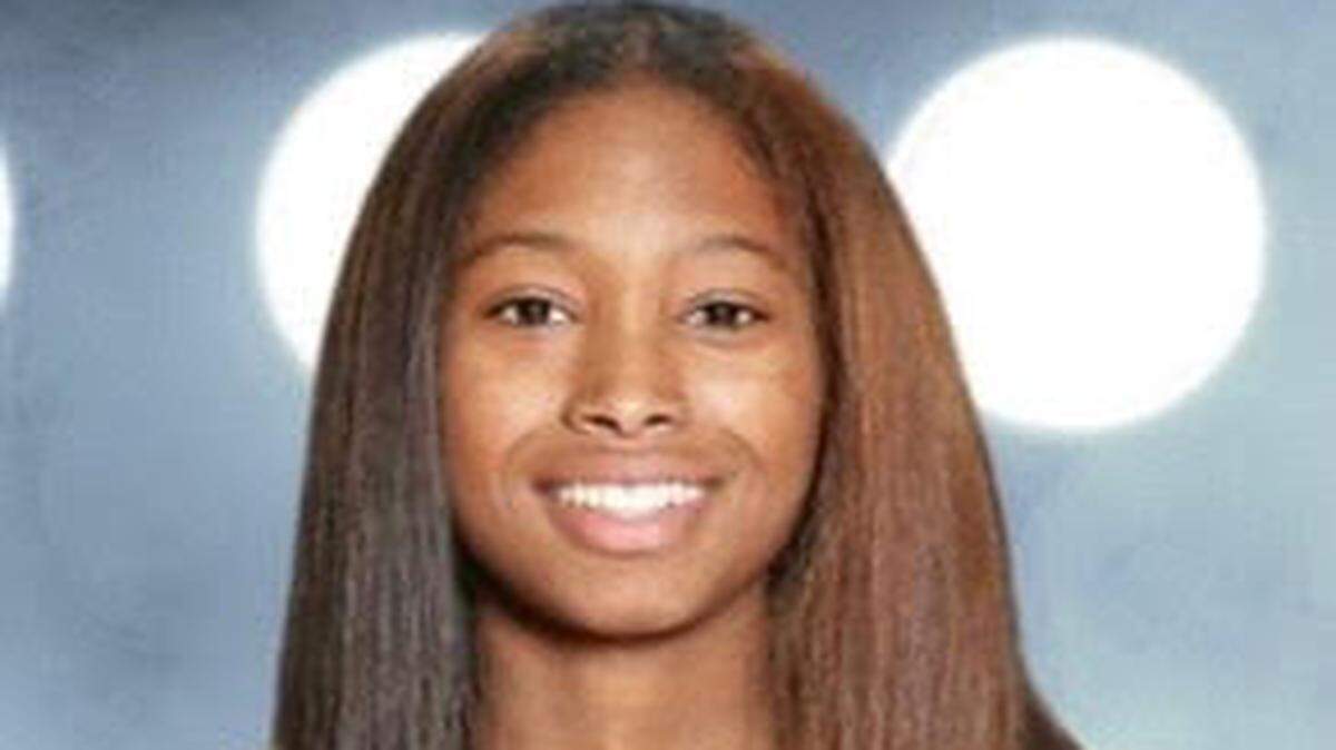 Taylor Smith of Belleville East High School is the winner of this week’s Belleville News-Democrat Girls Player of the Week high school basketball poll, as selected by readers of bnd.com.