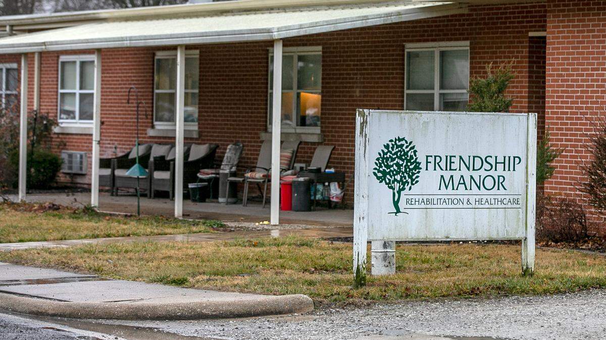 Southwest IL nursing home’s ‘systemic failures’ resulted in 8 COVID deaths, state says