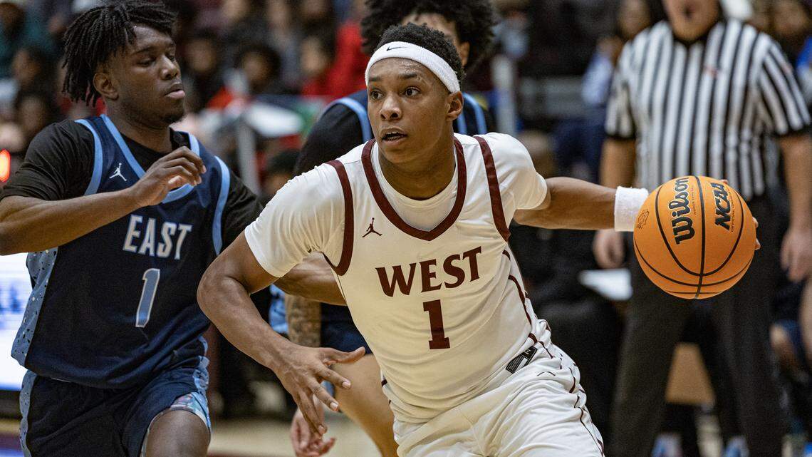 A late-comer to basketball, Belleville West’s Lloyd is suddenly a D-I recruit