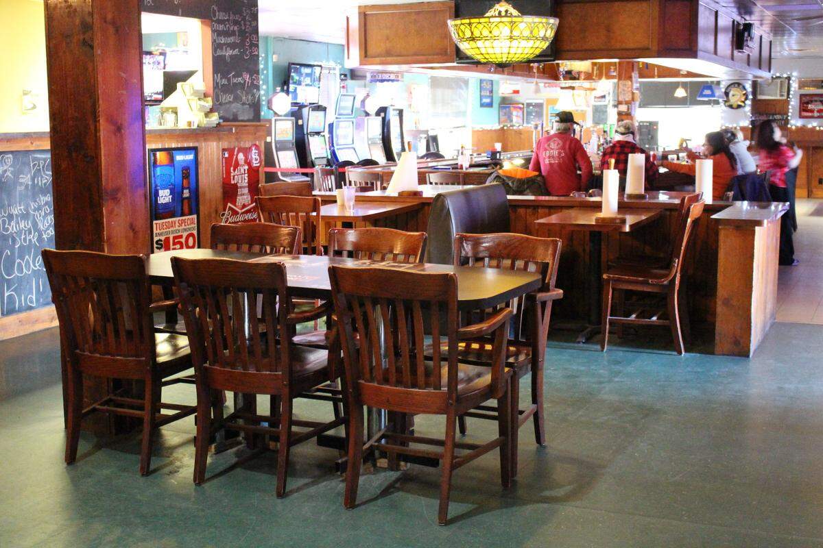 Eddie’s Lounge in Granite City is a neighborhood bar and grill during the week and an entertainment venue on weekends with live bands and a large dance floor.