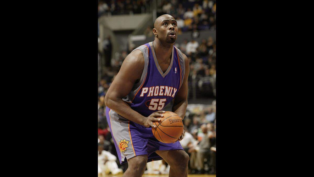 Jahidi White steps to the free throw line as a member of the Phoenix Suns in 2003.