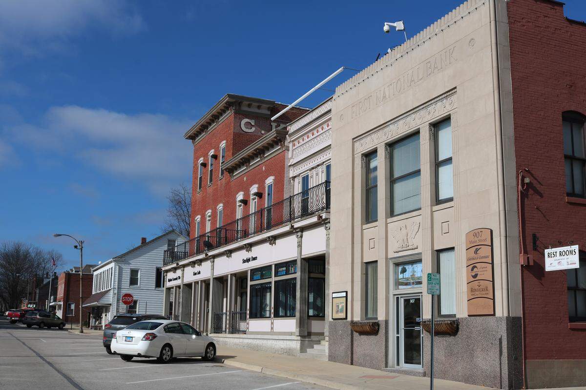 The Highland Chamber of Commerce building located at 907 Main St. in Highland, Illinois.