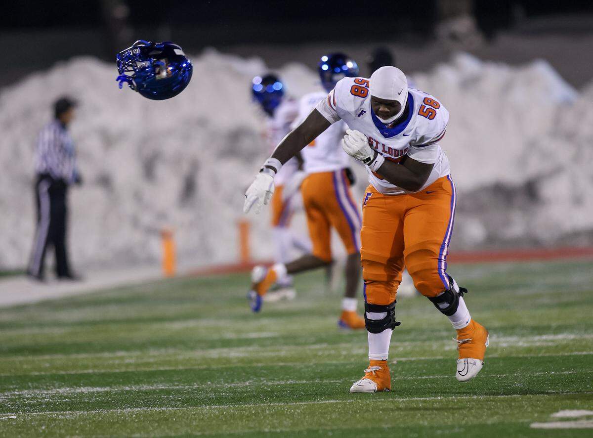 East St. Louis’ Jerry Richmond shows his disappointment after the Flyers’ loss to Fenwick in the IHSA Class 6A championship game.