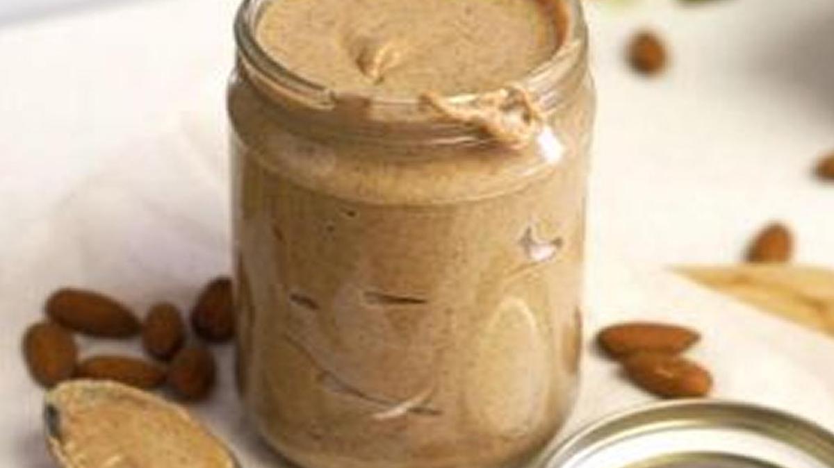 Almond butter can help battle migraines, reseachers believe.