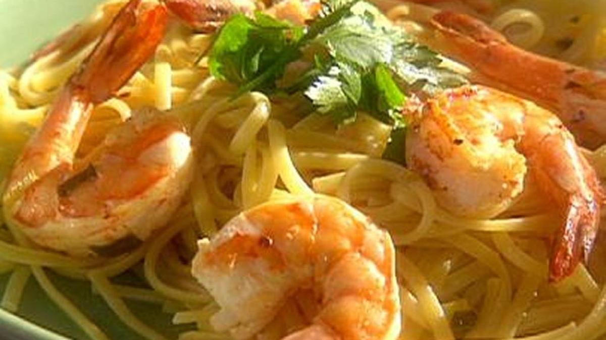 Emeril's Shrimp and Pasta with Garlic, Lemon, Crushed Red Pepper and Green Onions