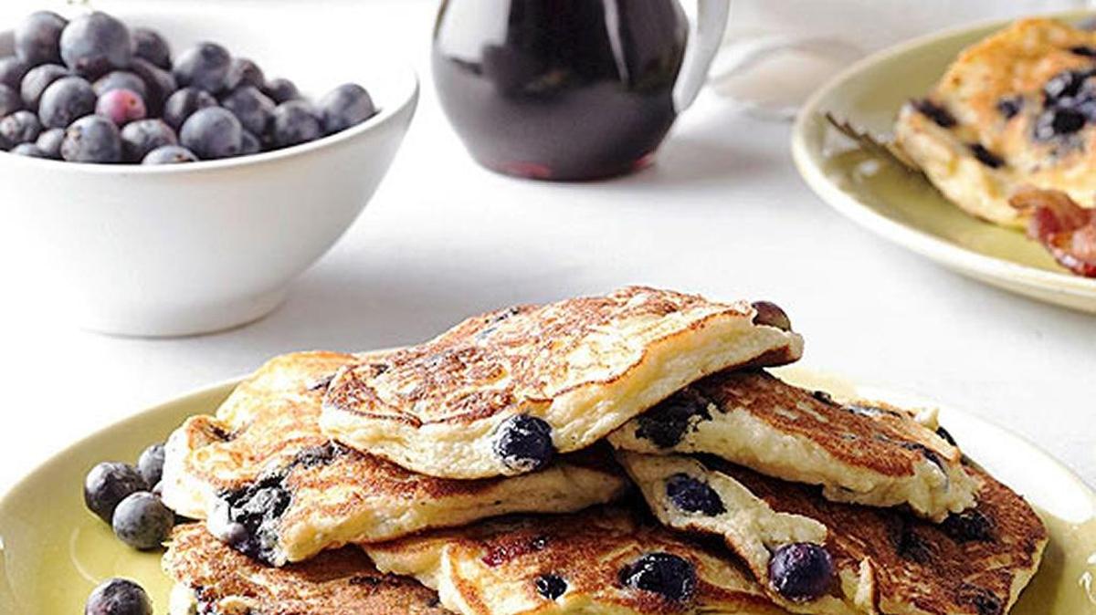 
Blueberry-Ricotta Pancakes
