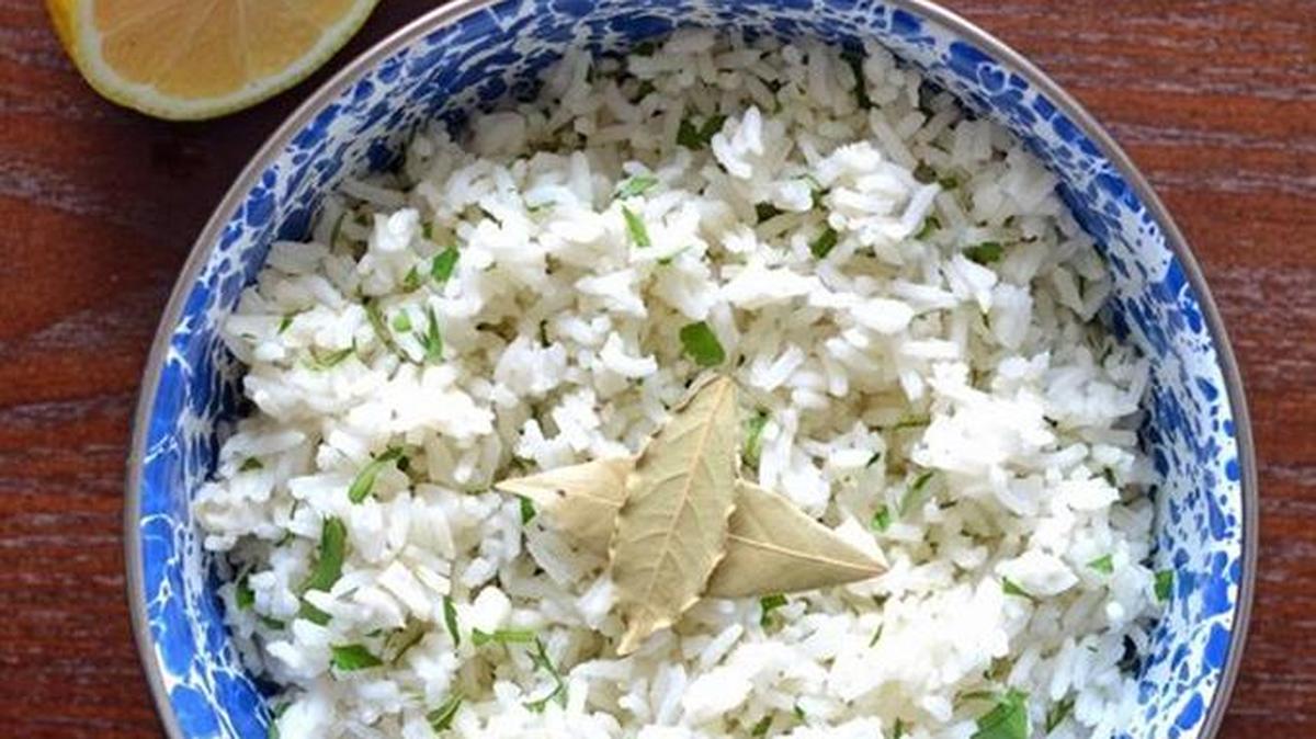 A copycat recipe for rice from Chipotle.