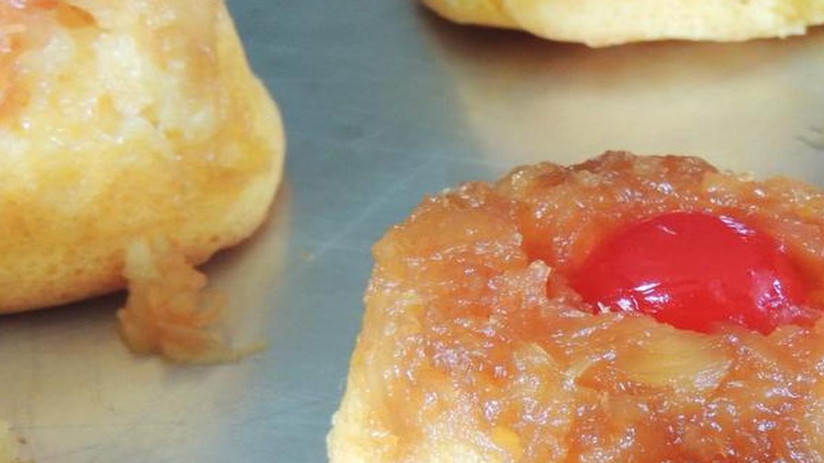 
Perfect for a picnic, make individual pineapple upside down cake in a cupcake tin.
