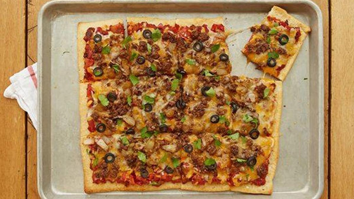 Beefy Tex-Mex Pizza