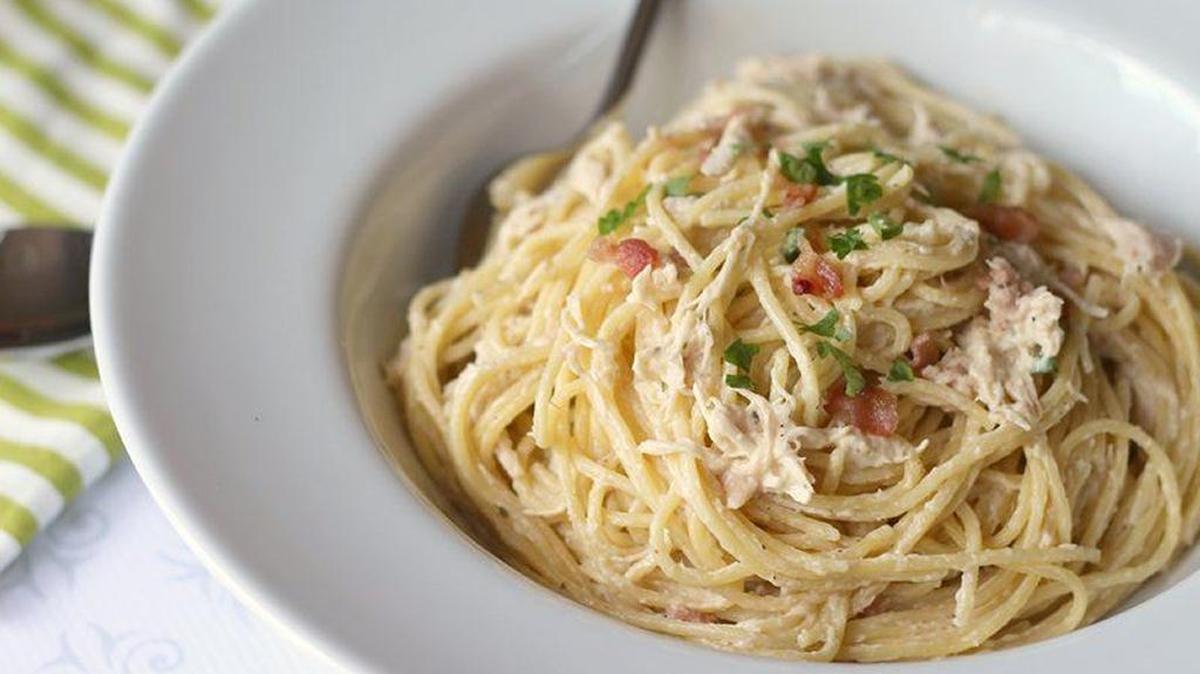 Slow-Cooker Bacon-Ranch Chicken and Pasta
