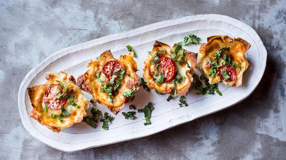Vegetable lasagna cupcakes