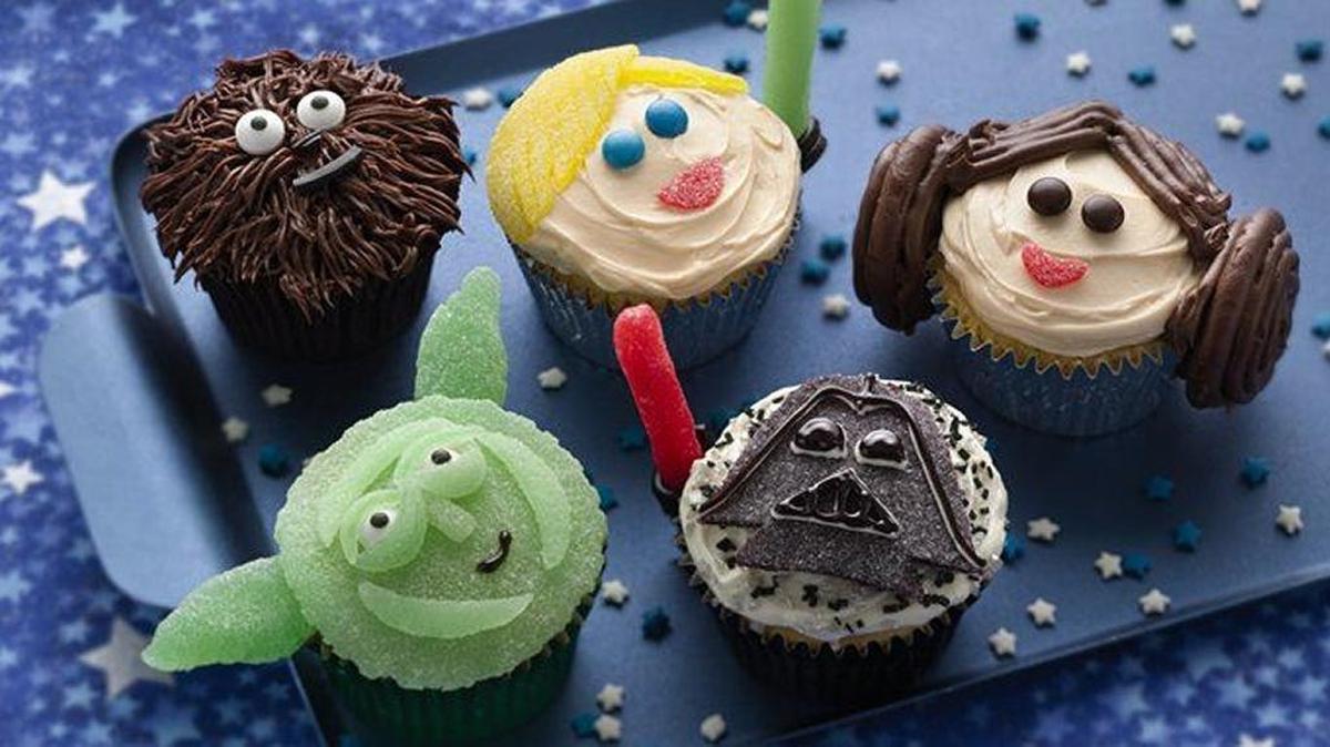 Make some cupcakes and then let the Force be with you as you decorate them.