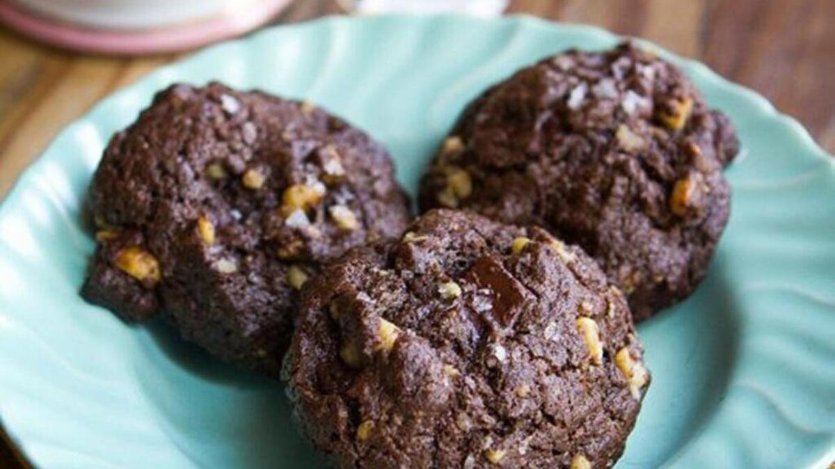 Dark Chocolate Walnut Cookies