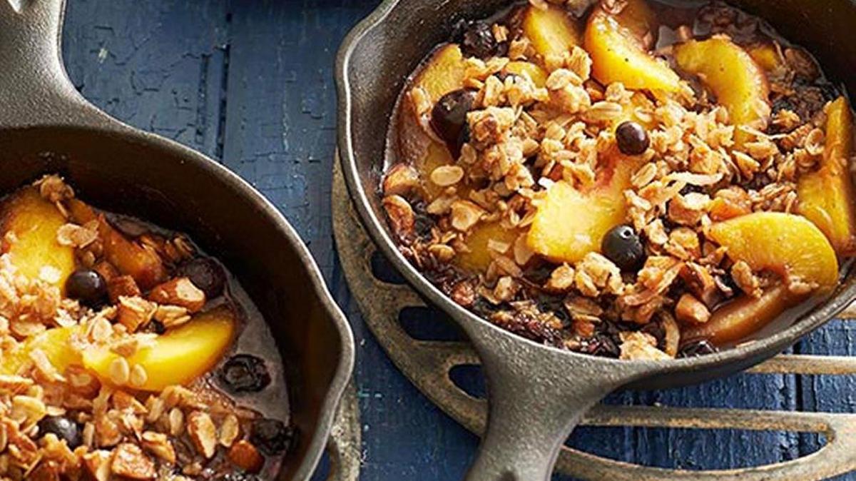 Peach-Blueberry Crisp
