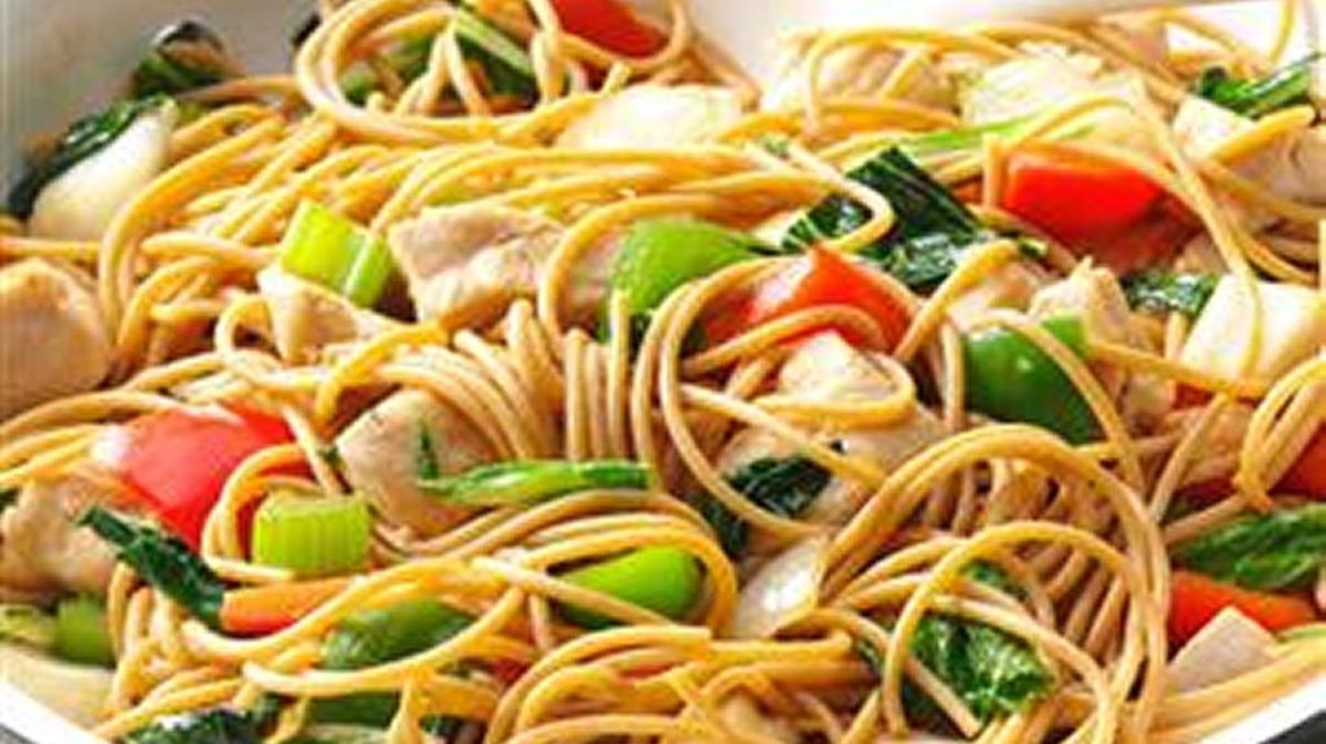 Chicken Stir-Fry with Noodles