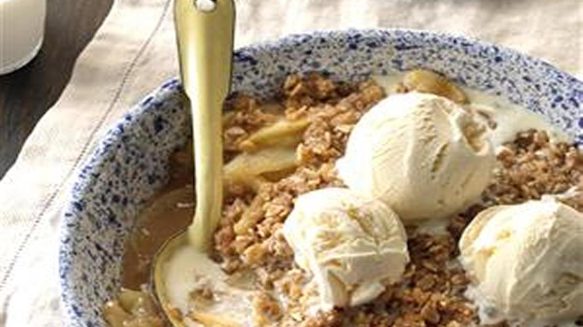 Healthy Microwave Apple Crisp
