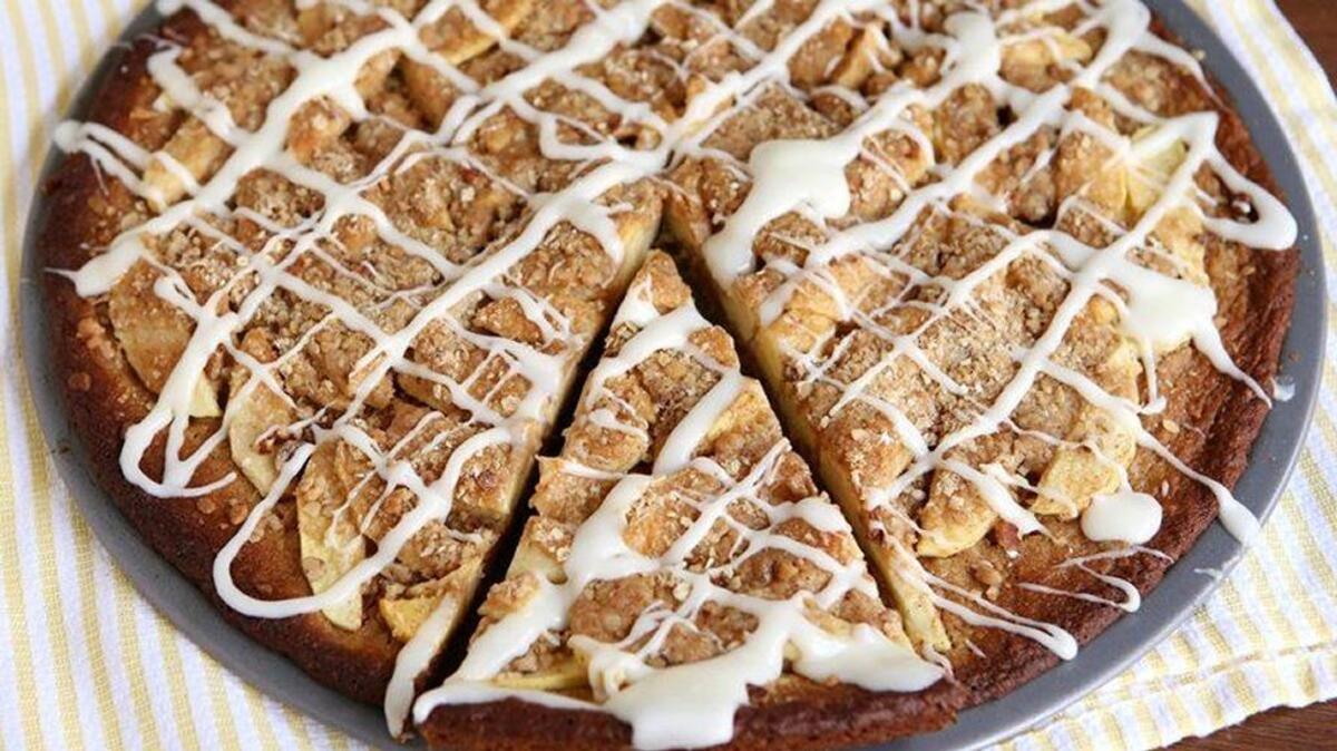
Apple Crisp Cookie Pizza
