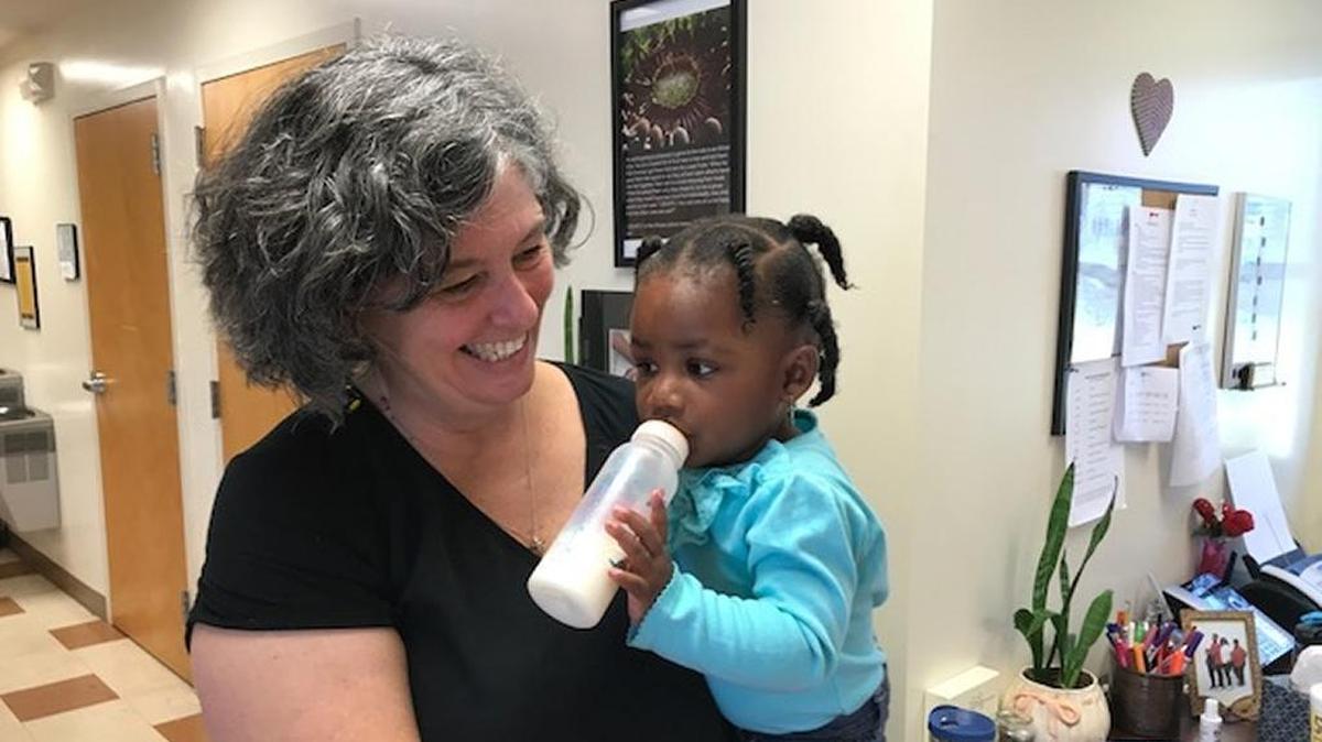 Join Hands serves families and children in East St. Louis through youth and mentor programs.