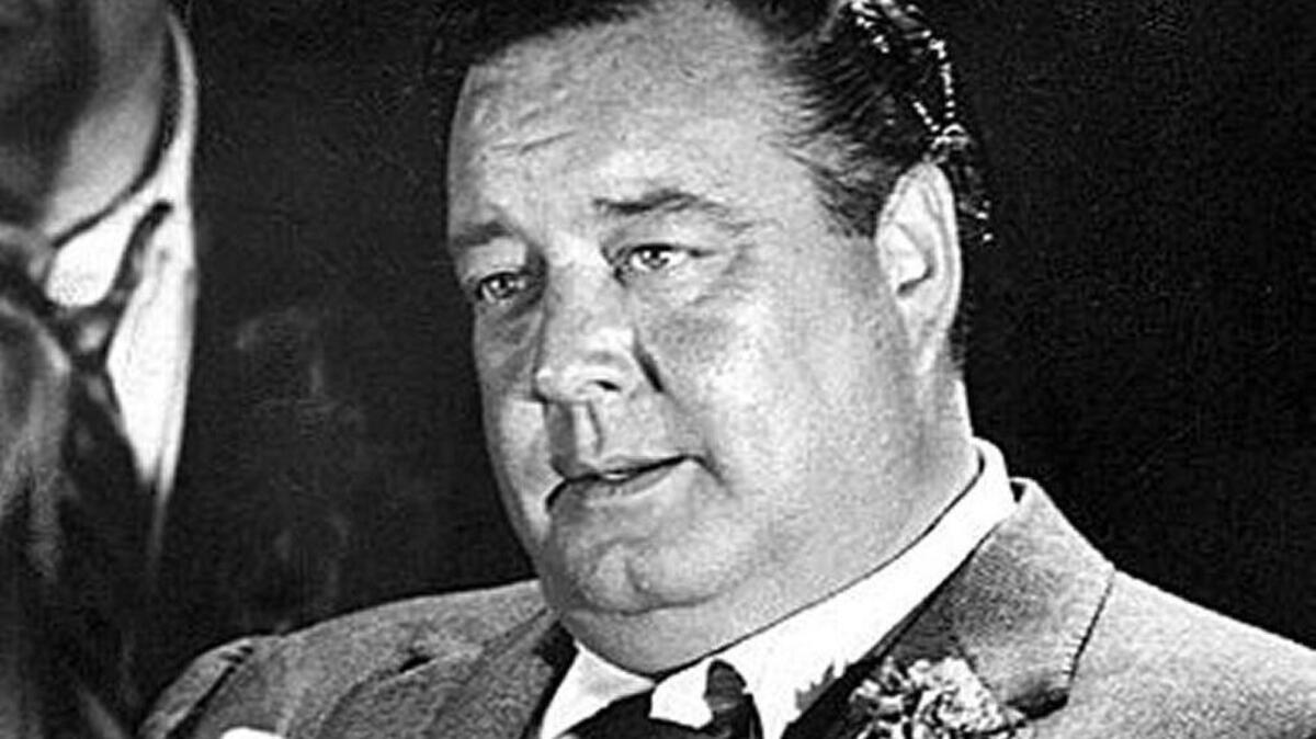Jackie Gleason apologized after his TV game show “You’re in the Picture” bombed in 1961.